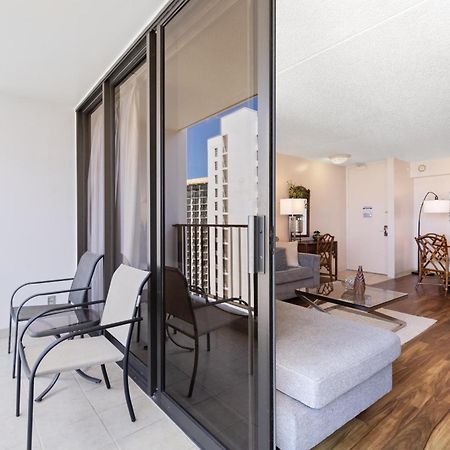 Beautifully Renovated 32Nd Floor Deluxe Ocean View Waikiki Condo Condo Honolulu Esterno foto