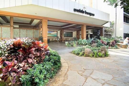 Beautifully Renovated 32Nd Floor Deluxe Ocean View Waikiki Condo Condo Honolulu Esterno foto