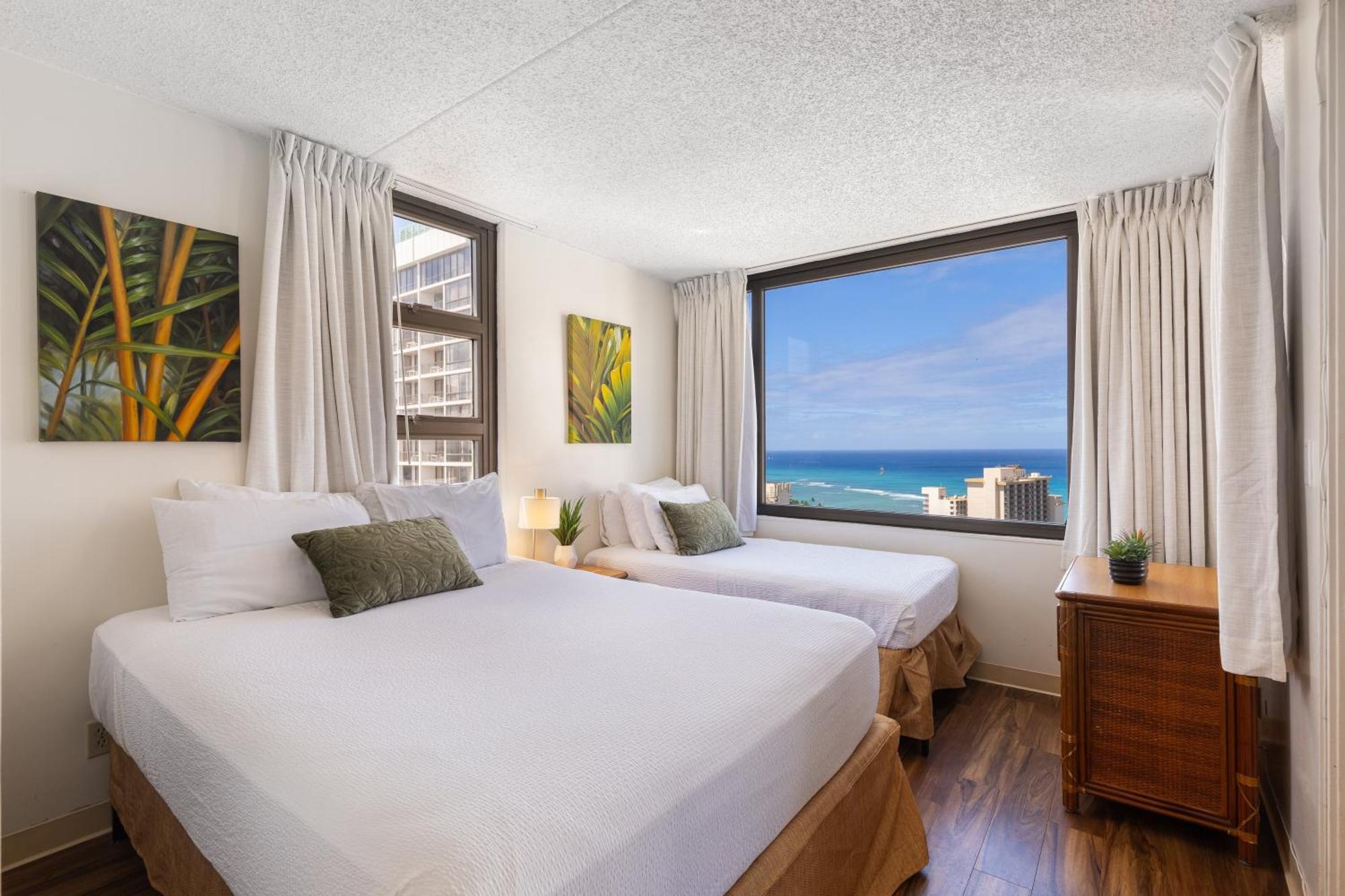 Beautifully Renovated 32Nd Floor Deluxe Ocean View Waikiki Condo Condo Honolulu Esterno foto
